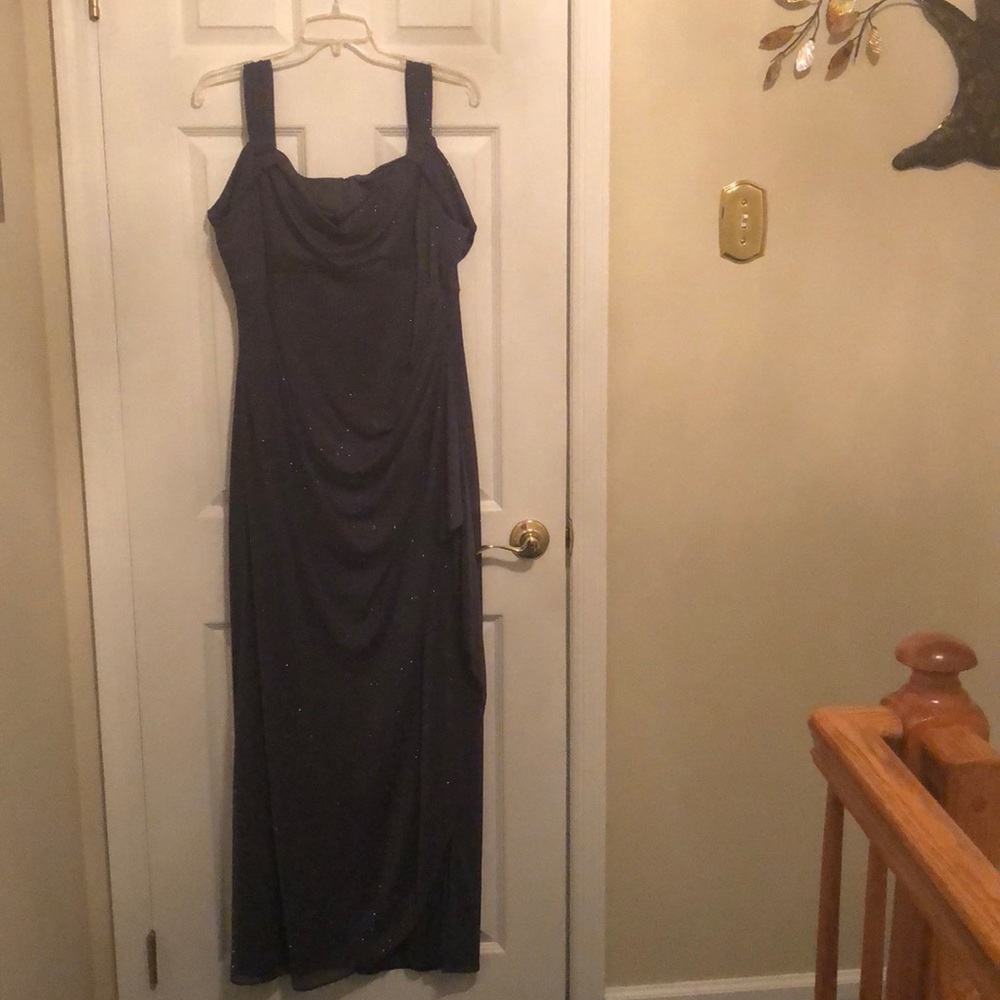 Beautiful Alex Evenings Dress